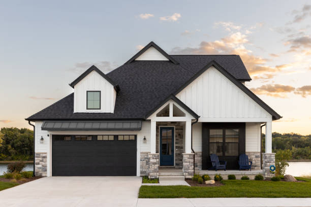 Best Tile Roofing Installation  in Las Flores, CA